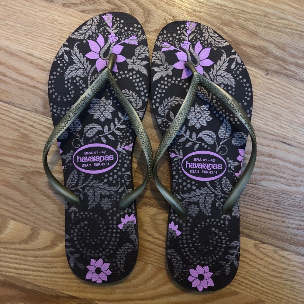 Brand new Havaianas sandals
